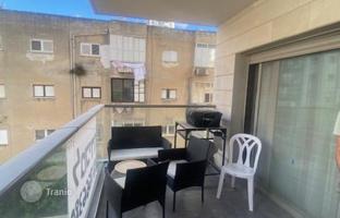 4-bedroom apartment 104 m² in Ramat Gan for $1,040,000