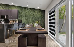 3-bedroom house 166 m² in West End for $950,000