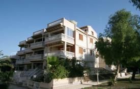 Duplex apartment in Dehesa de Campoamor, Alicante, Spain for 185,000 €
