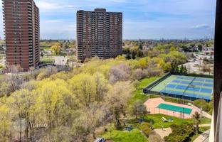 6-bedroom apartment in Etobicoke for C$766,000