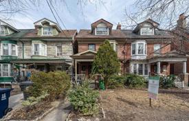 Terraced house – Concord Avenue, Old Toronto, Toronto,  Ontario,   Canada for C$2,084,000