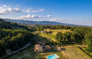 5-bedroom villa 450 m² in Lucca for 1,550,000 €