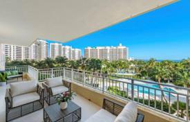 Condo – Key Biscayne, Florida, USA for $6,990,000