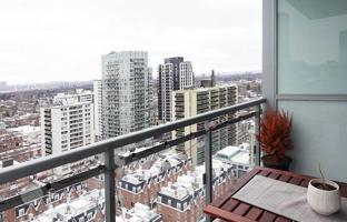 5-bedroom apartment in Lillian Street for C$906,000