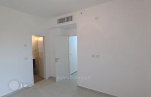 5-bedroom apartment 125 m² in Bat Yam for $1,414,000