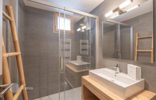 12-bedroom mansion 370 m² in Huez for 4,300,000 €