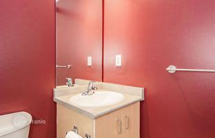 5-bedroom apartment in Mutual Street for C$1,161,000