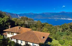 Villa – Stresa, Piedmont, Italy for 1,450,000 €