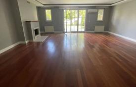 6-bedroom villa 400 m² in Eyüpsultan for 106,479,000 TRY