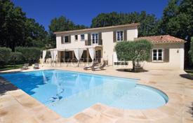 Villa – Châteauneuf-de-Gadagne, Provence - Alpes - Cote d'Azur, France for 3,700 € per week