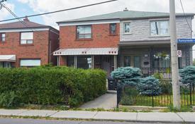 Terraced house – York, Toronto, Ontario,  Canada for C$1,023,000