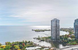Apartment – The Queensway, Toronto, Ontario,  Canada for C$828,000