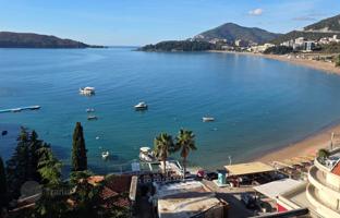 One-bedroom apartment with sea views, 50 meters from the beach, Rafailovići, Budva, Montenegro for 220,000 €