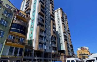 3-bedroom apartment 180 m² in Batumi for $237,000