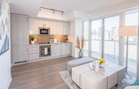 Apartment – Mutual Street, Old Toronto, Toronto,  Ontario,   Canada for C$833,000