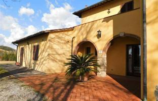 10-bedroom villa 584 m² in Follonica for 1,480,000 €