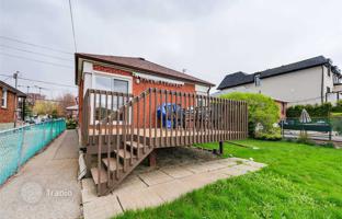 11-bedroom house in North York for C$1,629,000