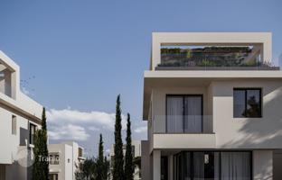 3-bedroom cottage 144 m² in Pernera for 585,000 €