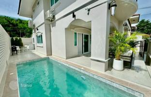 4-bedroom villa 350 m² in Pattaya for $414,000