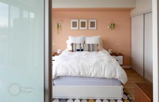 1-bedroom apartment in The Queensway for C$787,000