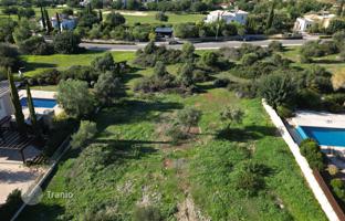 Land plot 1,315 m² in Aphrodite Hills for 399,000 €