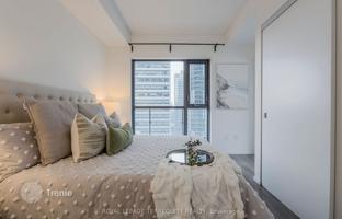 4-bedroom apartment in Dundas Street East for C$804,000