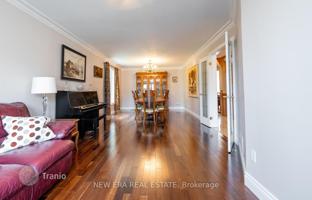 12-bedroom house in North York for C$2,348,000