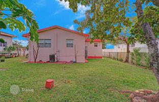 4-bedroom house 158 m² in Hollywood for $473,000