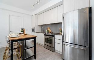 5-bedroom apartment in Etobicoke for C$1,127,000