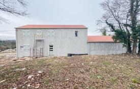 ISTRIA, BUJE — modern stone house with large garden, swimming pool, garden, surrounded by greenery for 750,000 €