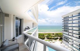 Spacious apartment with ocean views in a residence on the first line of the beach, Surfside, Florida, USA for 1,249,000 €