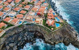 Two-storey villa on a rock by the sea in Callao Salvaje, Tenerife, Spain for 1,390,000 €