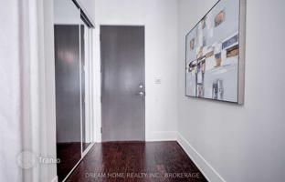6-bedroom apartment in The Queensway for C$1,070,000