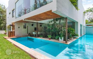 6-bedroom villa 1,000 m² in Quintana Roo for $2,900,000