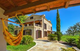 Three-storey villa with a swimming pool in a picturesque area, Lapedona, Italy for 830,000 €