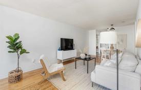 Apartment – Merton Street, Old Toronto, Toronto,  Ontario,   Canada for C$816,000