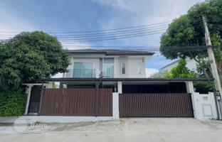 3-bedroom villa 250 m² in Pattaya for $236,000