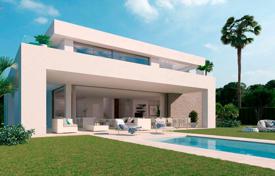 Luxury frontline-golf villas in Mijas Costa for 1,090,000 €