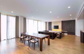3 bed Condo in Park Court Sukhumvit 77 Phrakhanongnuea Sub District for $1,073,000