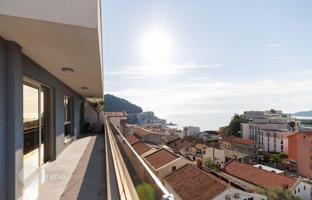 3-bedroom apartment 104 m² in Becici for 590,000 €