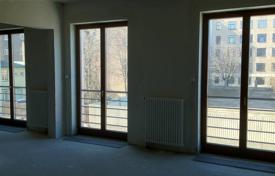 A spacious apartment in elite residential building Petit Paris… for 450,000 €