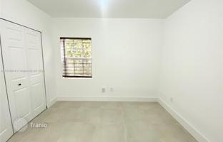 4-bedroom house 208 m² in Miami for $690,000