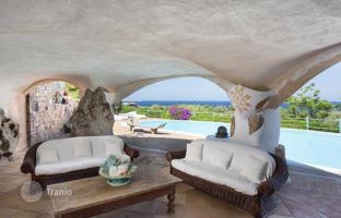 Villa in Aix-en-Provence. Price on request
