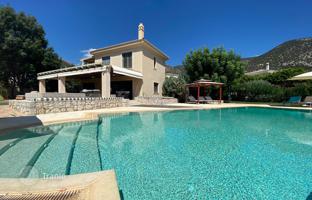 Three-storey villa with a swimming pool and a garden in a luxury area, 400 meters from the beach, Koilada, Peloponnese, Greece for 800,000 €