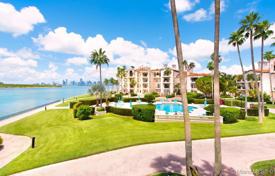 Renovated apartment on the ocean shore in Fisher Island, Florida, USA for 2,788,000 €