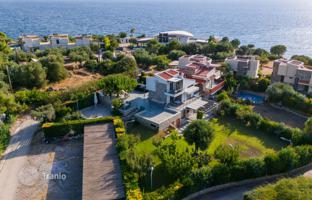 3-bedroom house 172 m² in Elea for 690,000 €