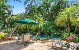 Spacious villa with a garden, a backyard, a pool and a relaxation area, Fort Lauderdale, USA for $1,675,000