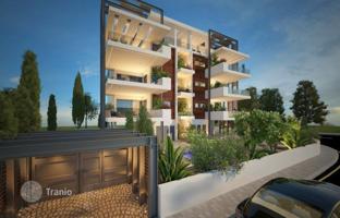 2-bedroom penthouse 78 m² in Universal for 500,000 €