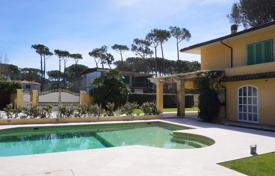 Three-storey villa with a swimming pool at 350 meters from the sea, Forte dei Marmi, Italy. Price on request