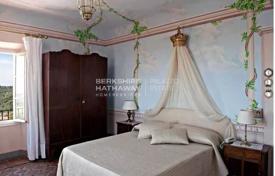 Mansion – Pietrasanta, Tuscany, Italy. Price on request